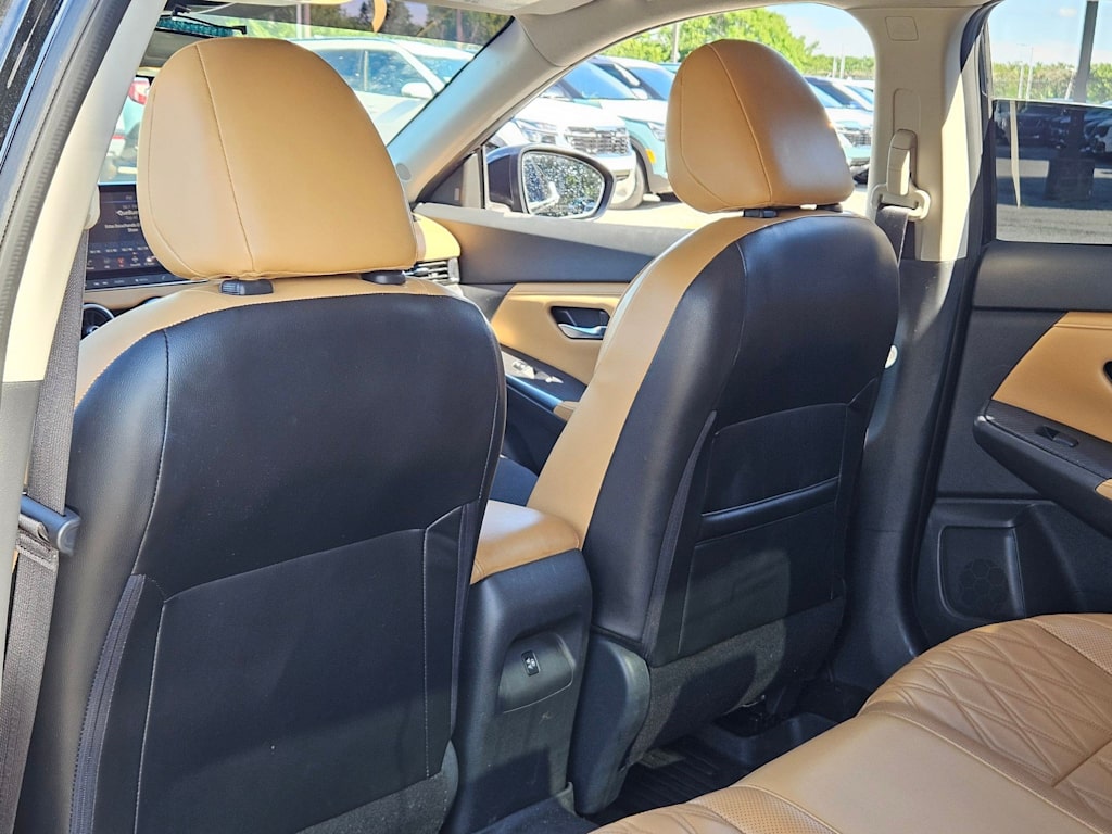 Thumbnail: 2020 Nissan Sentra - 11