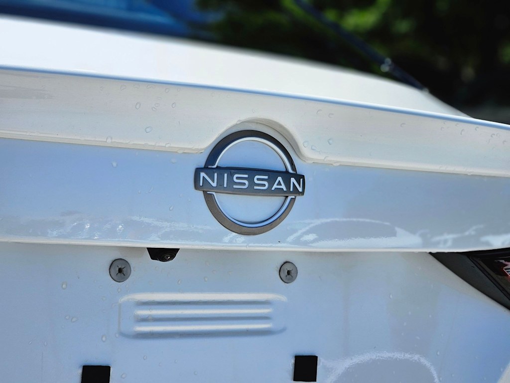 2024 Nissan Sentra SR 22