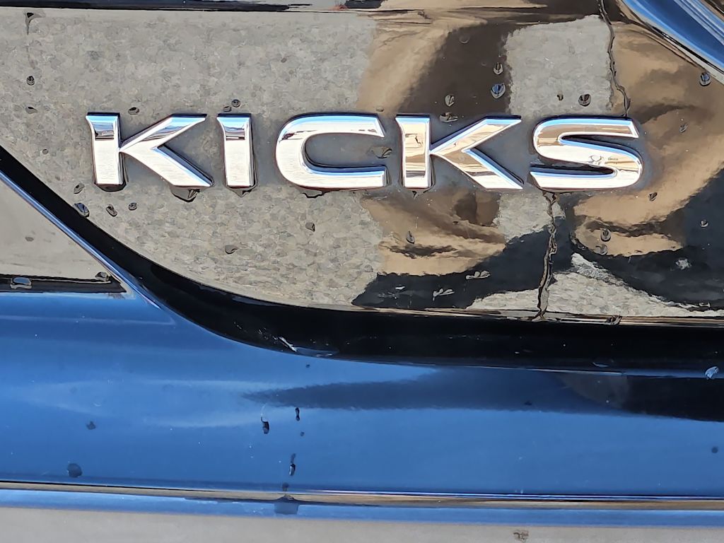 Thumbnail: 2022 Nissan Kicks - 6