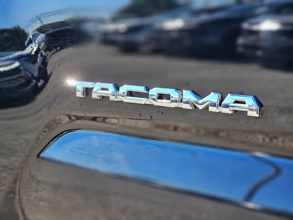 2023 Toyota Tacoma SR 24