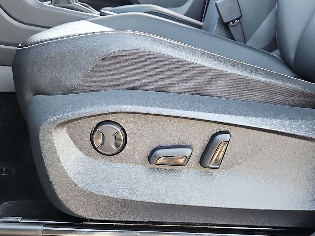 Thumbnail: 2024 Volkswagen Tiguan - 27