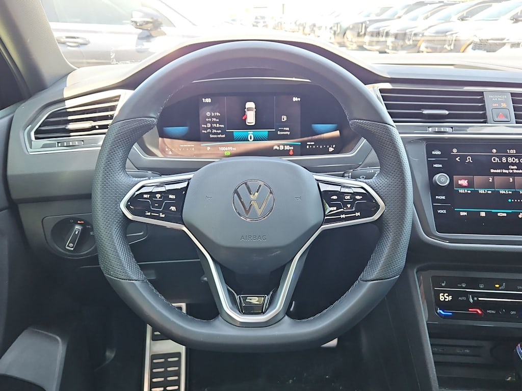 Thumbnail: 2023 Volkswagen Tiguan - 8