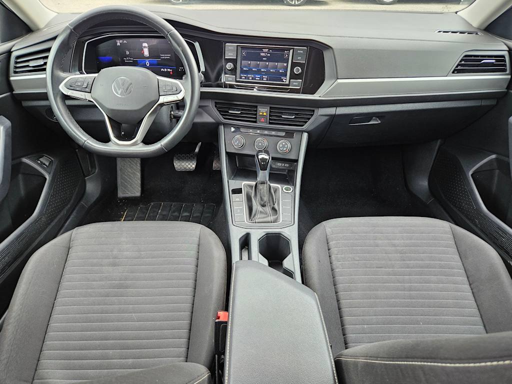 Thumbnail: 2024 Volkswagen Jetta - 9