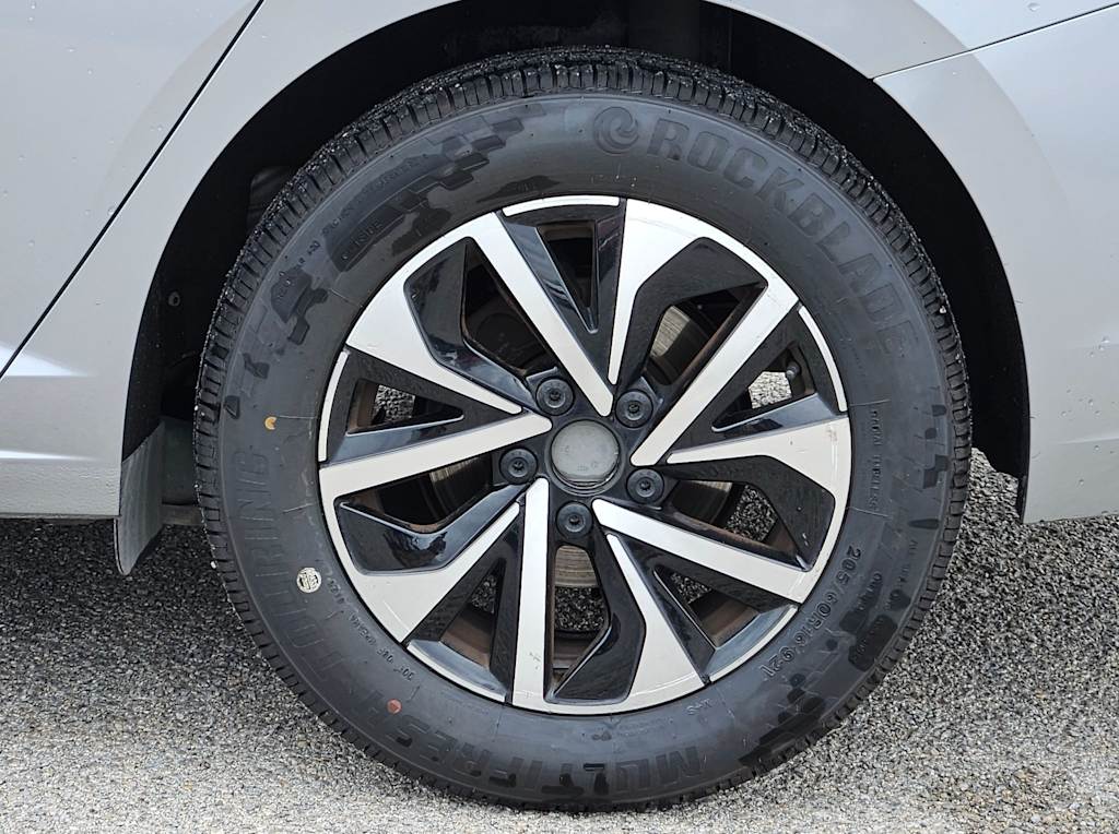 Thumbnail: 2024 Volkswagen Jetta - 8