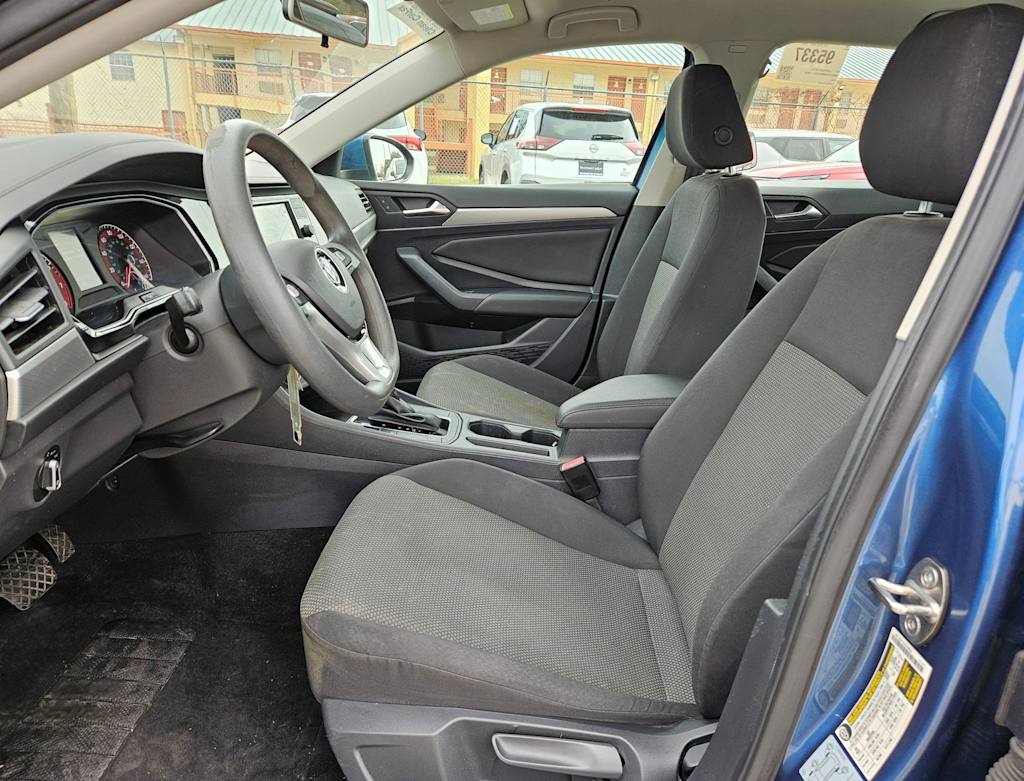 Thumbnail: 2021 Volkswagen Jetta - 10