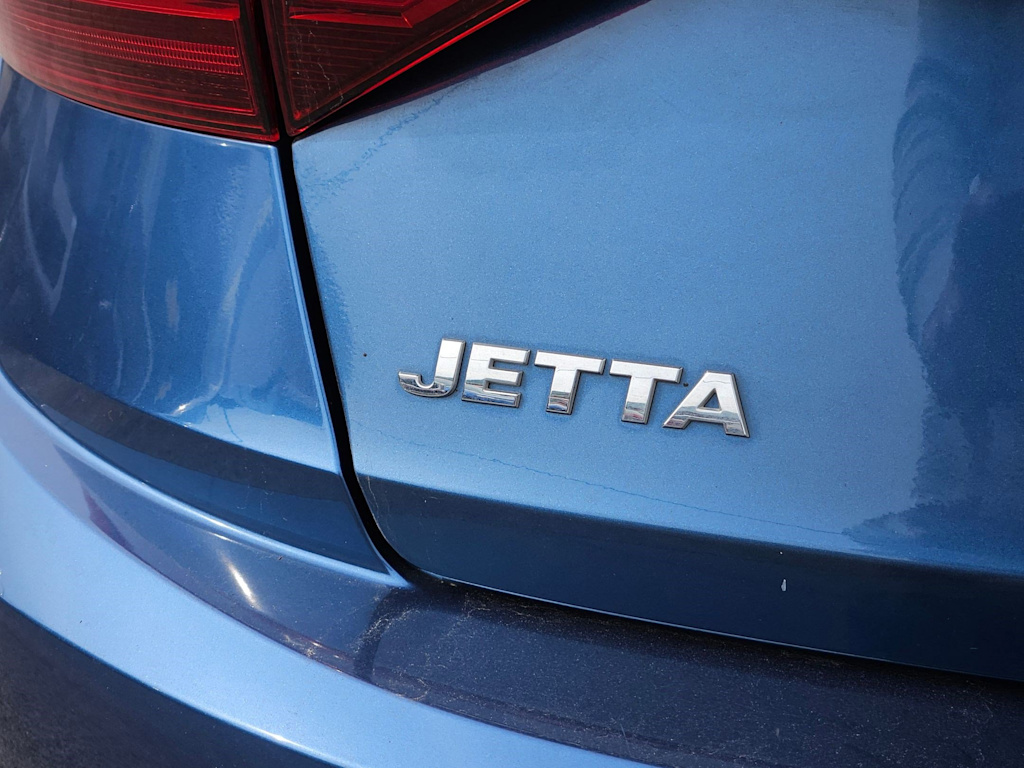 Thumbnail: 2021 Volkswagen Jetta - 23