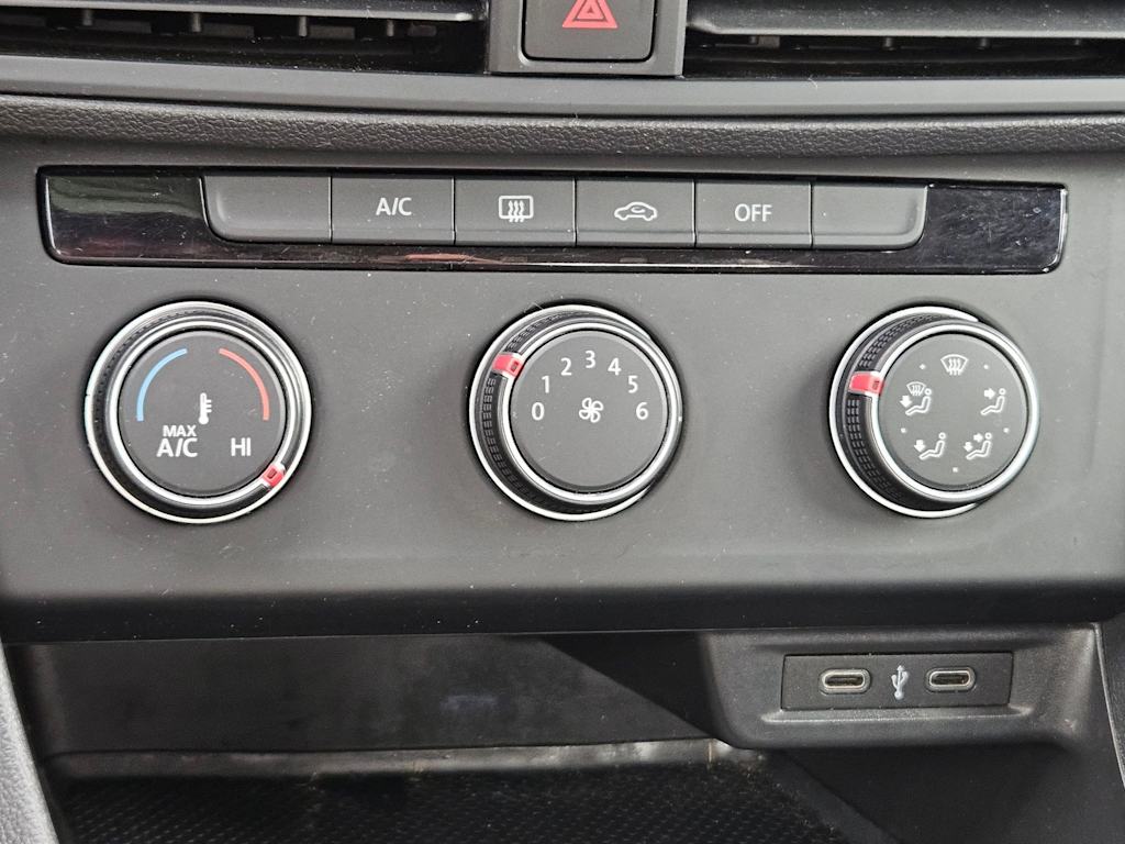 Thumbnail: 2021 Volkswagen Jetta - 29