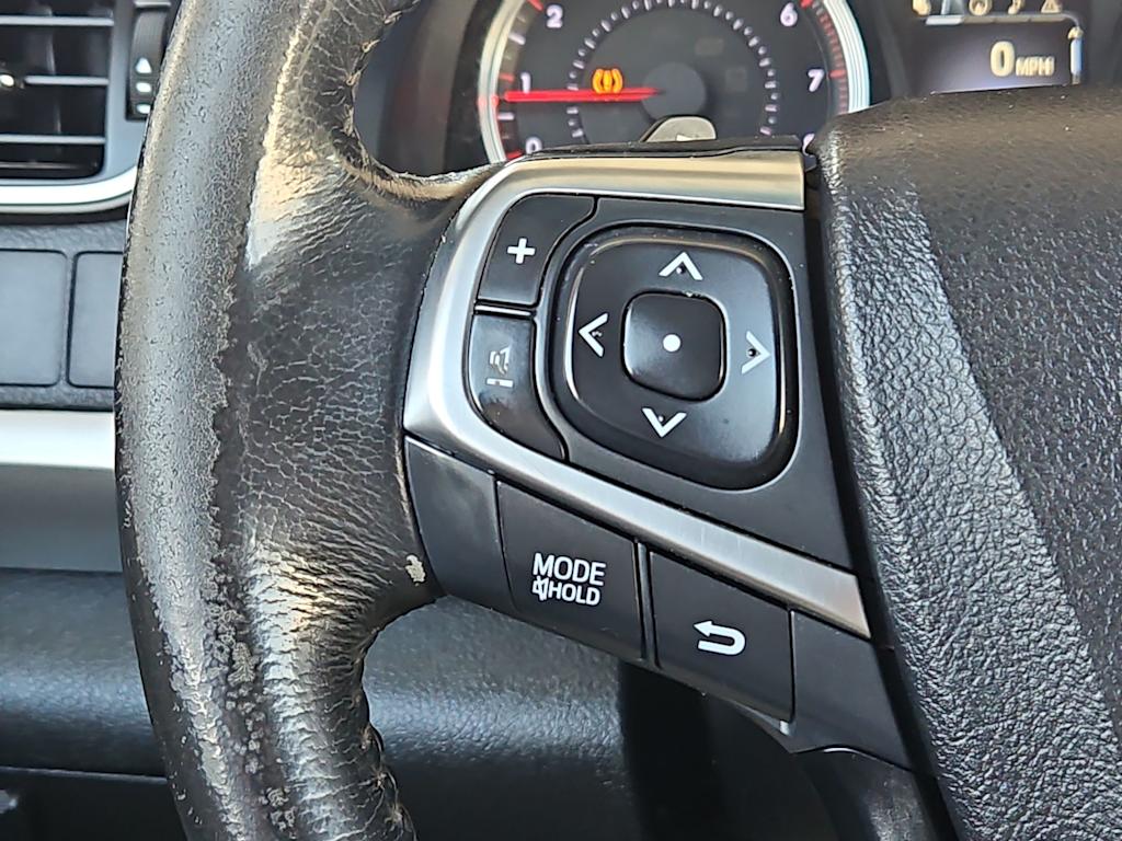 Thumbnail: 2015 Toyota Camry - 21