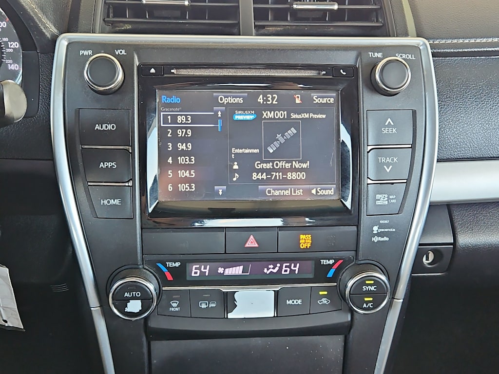 Thumbnail: 2015 Toyota Camry - 12