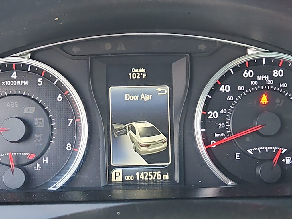 Thumbnail: 2015 Toyota Camry - 14