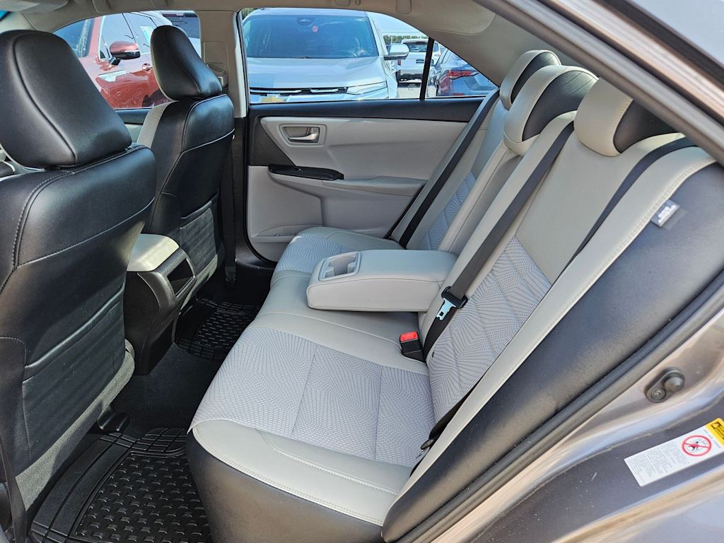 Thumbnail: 2017 Toyota Camry - 21