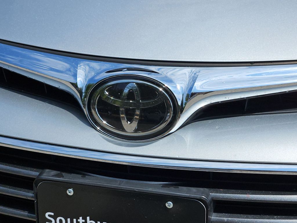Thumbnail: 2018 Toyota Avalon - 7