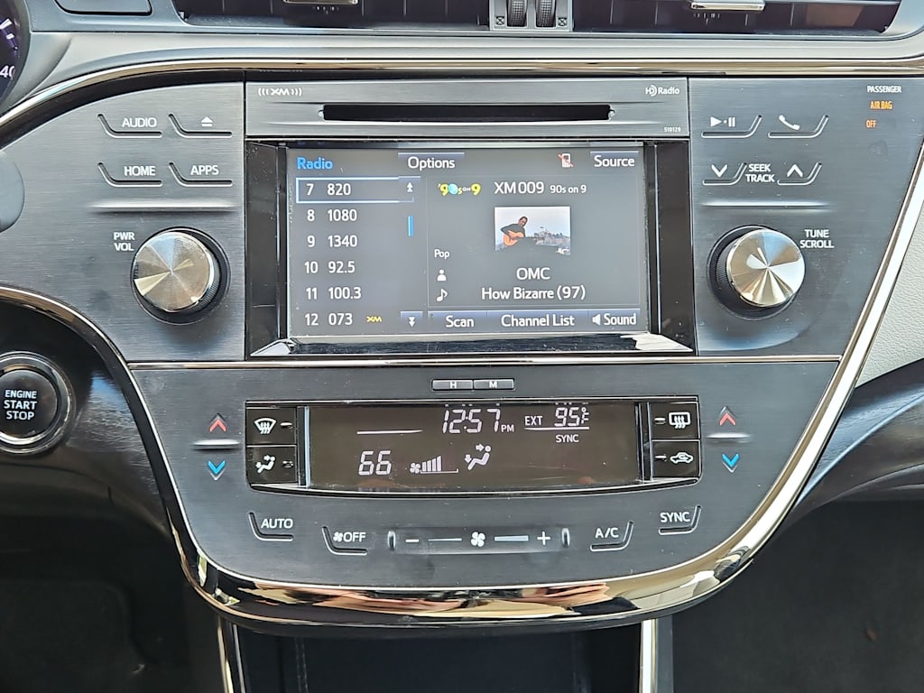 Thumbnail: 2018 Toyota Avalon - 14