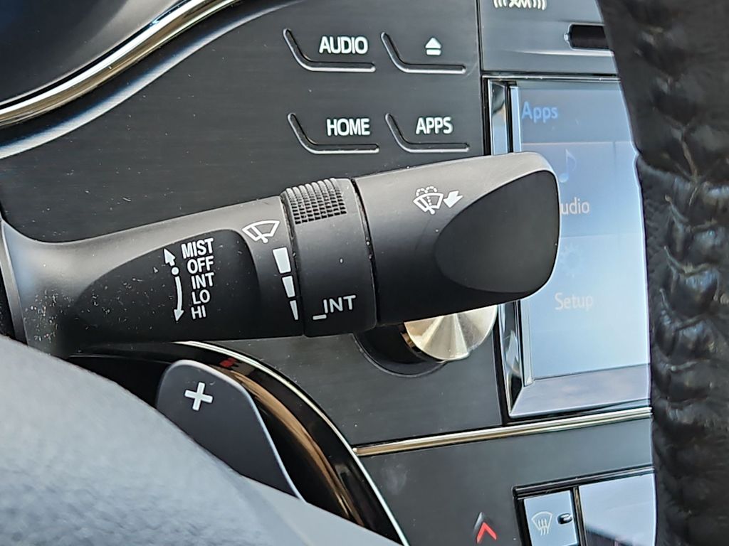 Thumbnail: 2018 Toyota Avalon - 15