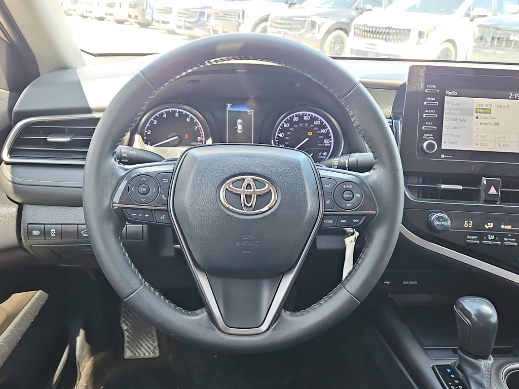 Thumbnail: 2021 Toyota Camry - 13