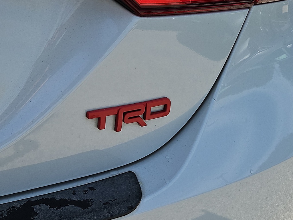 Thumbnail: 2021 Toyota Camry - 18