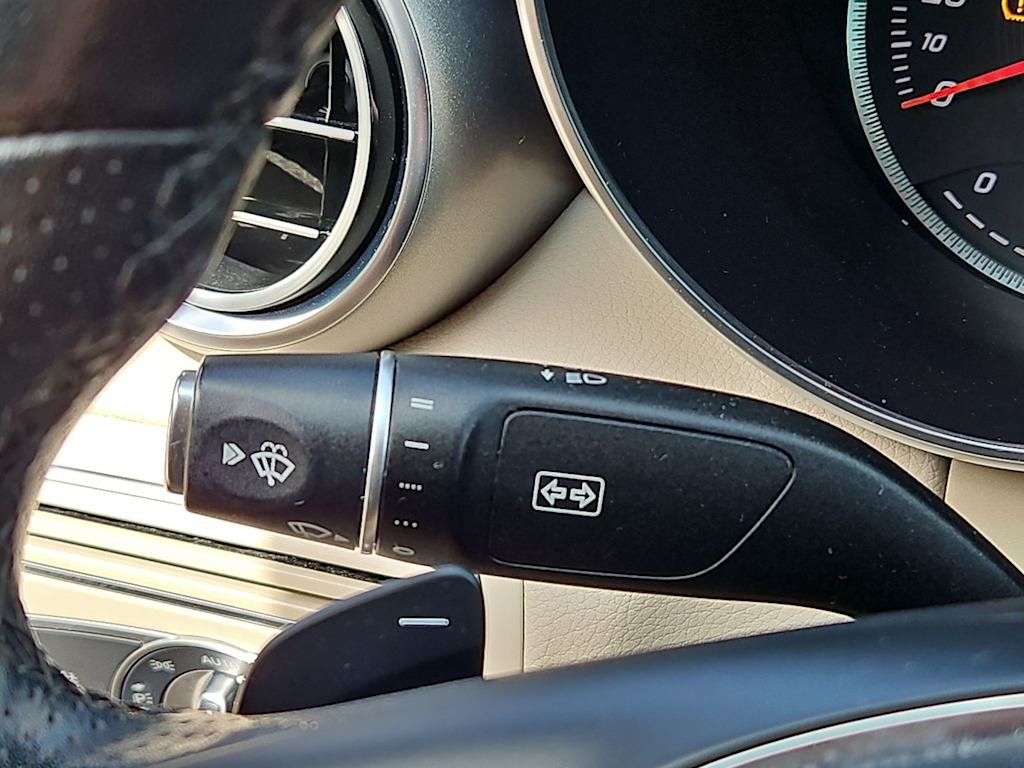 Thumbnail: 2018 Mercedes-Benz C-Class - 15