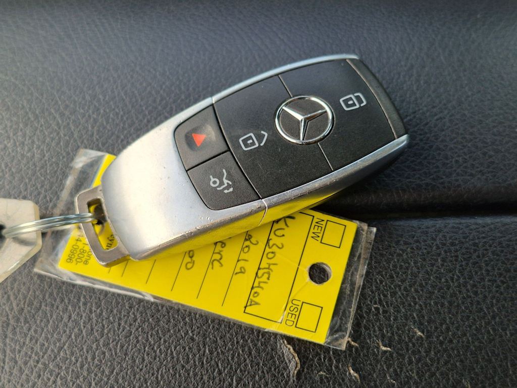 Thumbnail: 2019 Mercedes-Benz C-Class - 15