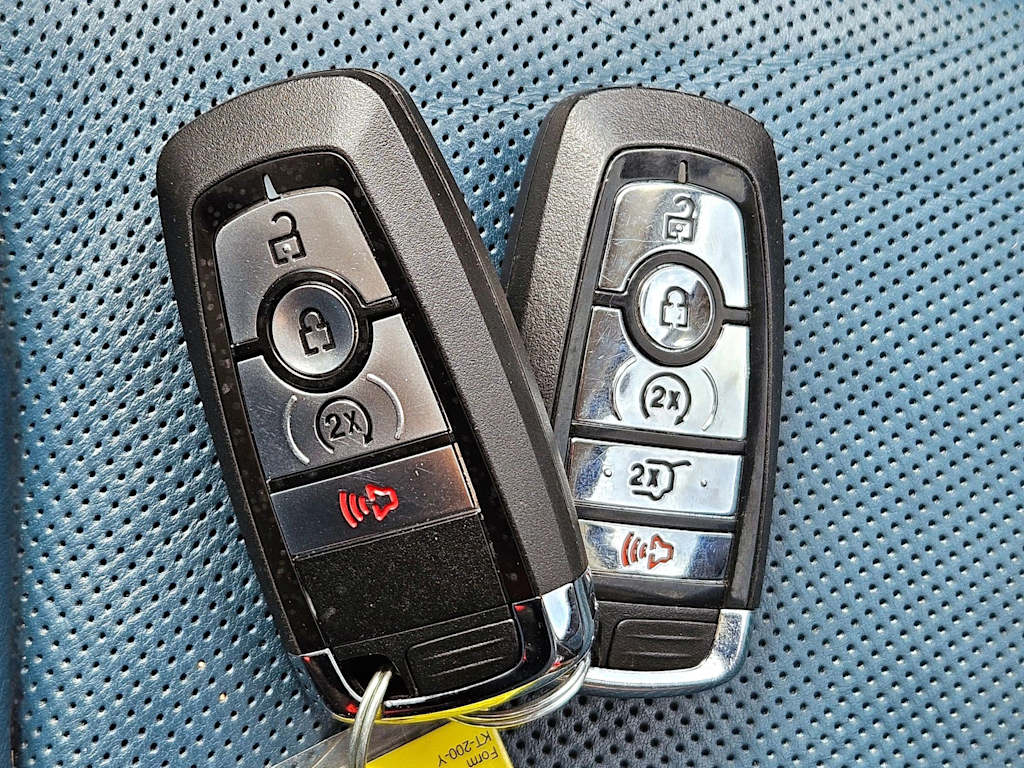 Thumbnail: 2020 Lincoln Corsair - 10