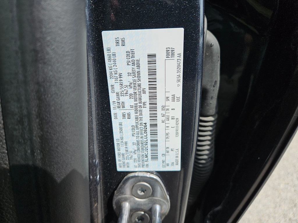 Thumbnail: 2020 Lincoln Corsair - 11