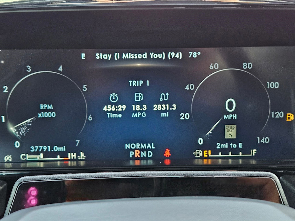 Thumbnail: 2023 Lincoln Navigator - 11