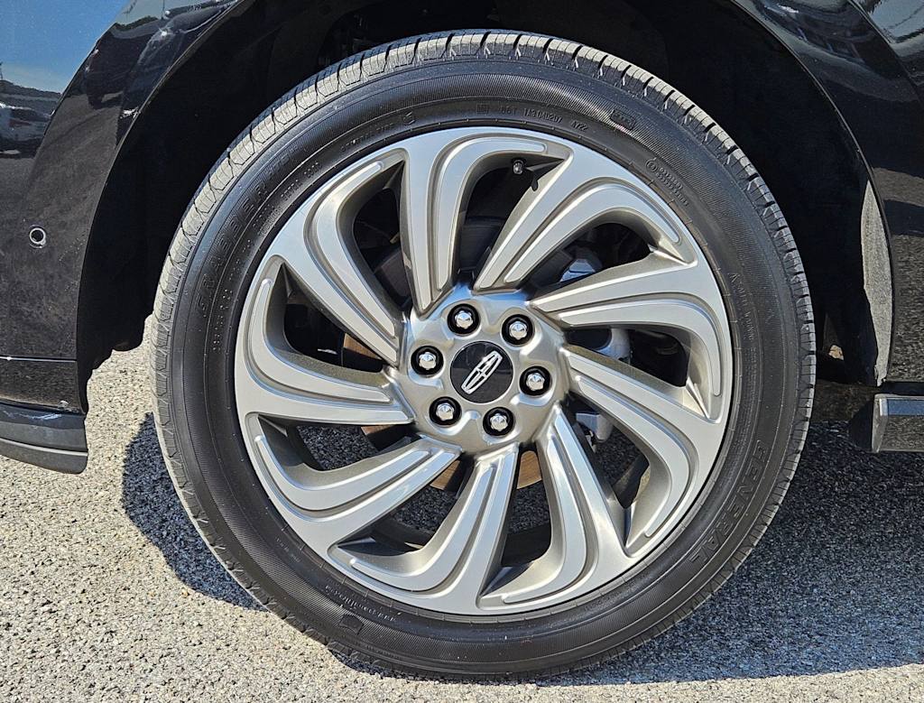 Thumbnail: 2023 Lincoln Navigator - 6