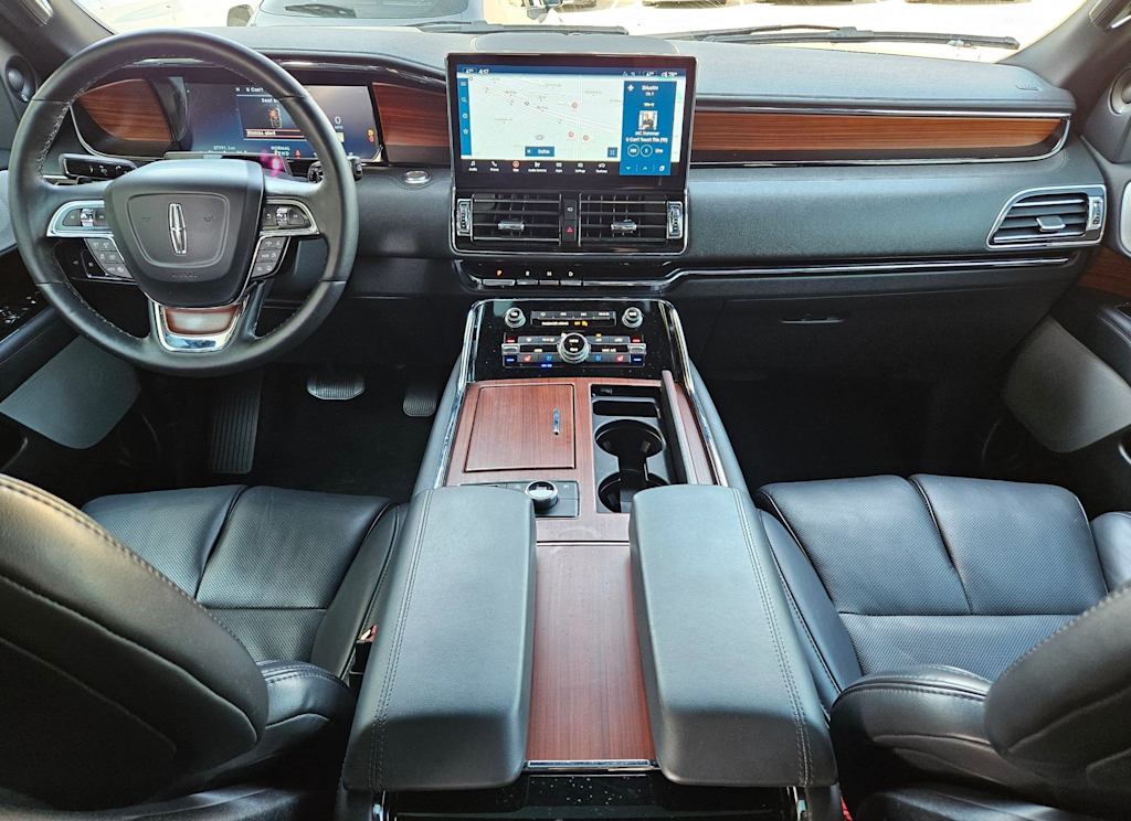 Thumbnail: 2023 Lincoln Navigator - 2