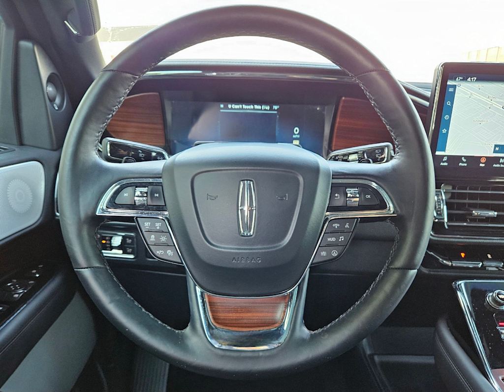Thumbnail: 2023 Lincoln Navigator - 7