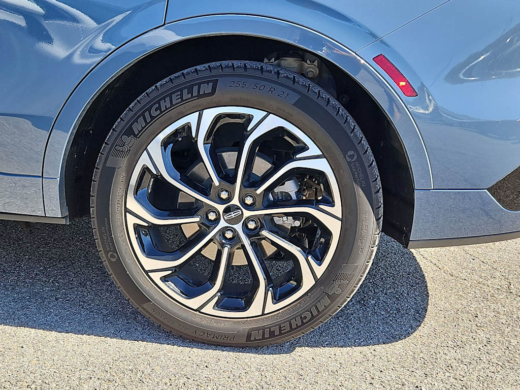 Thumbnail: 2025 Lincoln Nautilus - 8