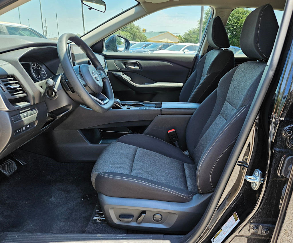 Thumbnail: 2024 Nissan Rogue - 10