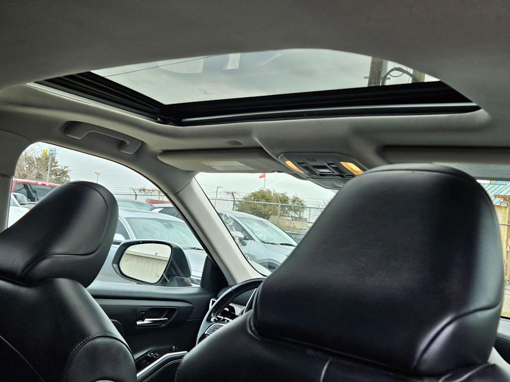 Thumbnail: 2021 Toyota Highlander - 29