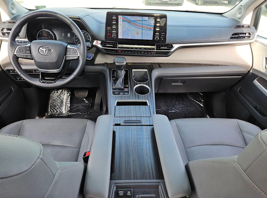 Thumbnail: 2021 Toyota Sienna - 9