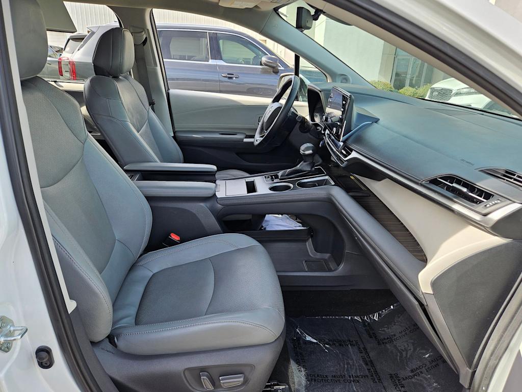 Thumbnail: 2021 Toyota Sienna - 30