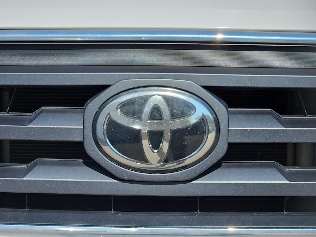 Thumbnail: 2020 Toyota Tacoma - 4
