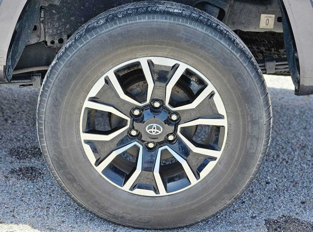 Thumbnail: 2020 Toyota Tacoma - 8