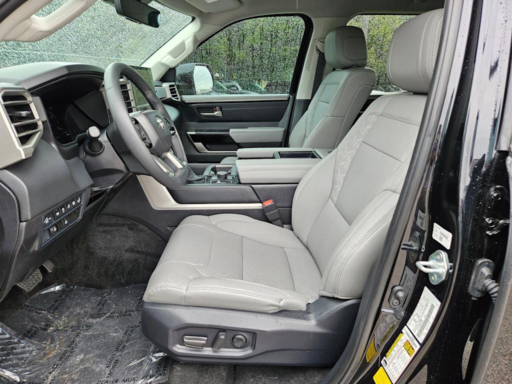 Thumbnail: 2024 Toyota Tundra - 11