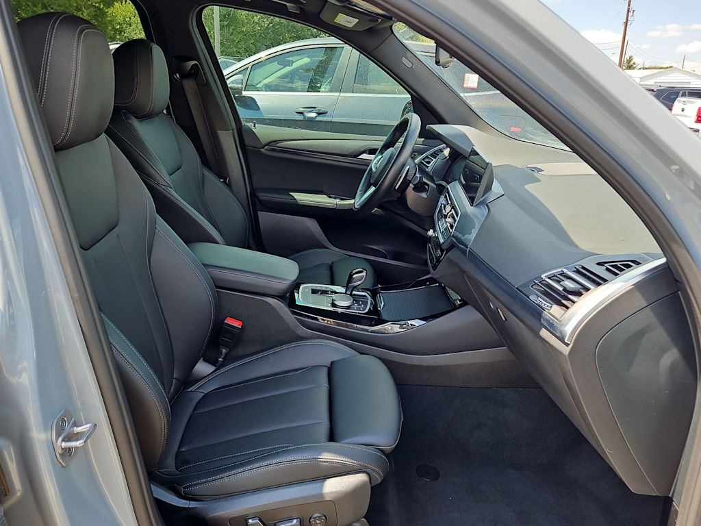 Thumbnail: 2024 BMW X3 - 11