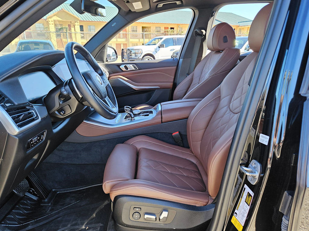 Thumbnail: 2023 BMW X5 - 11