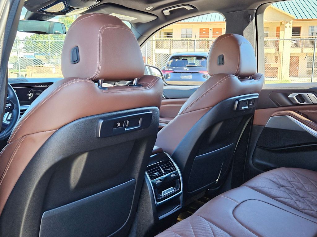 Thumbnail: 2023 BMW X5 - 13