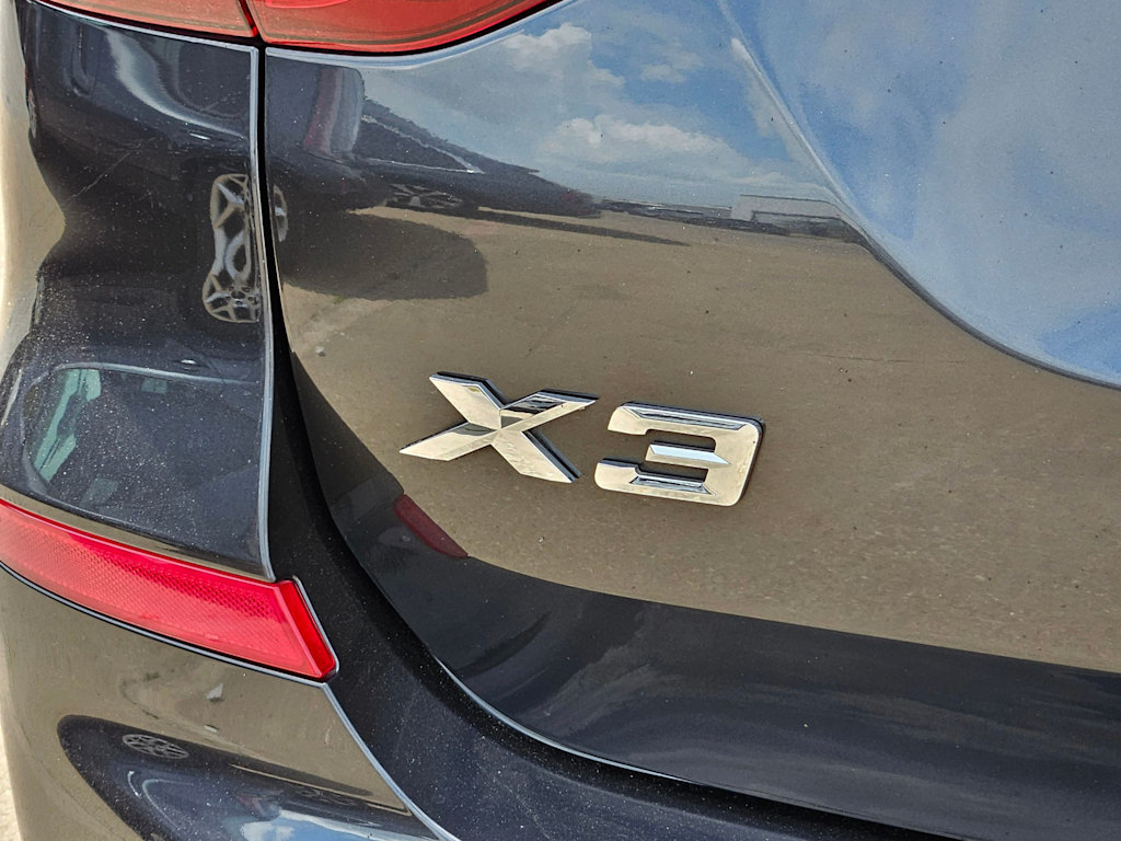 Thumbnail: 2021 BMW X3 - 21