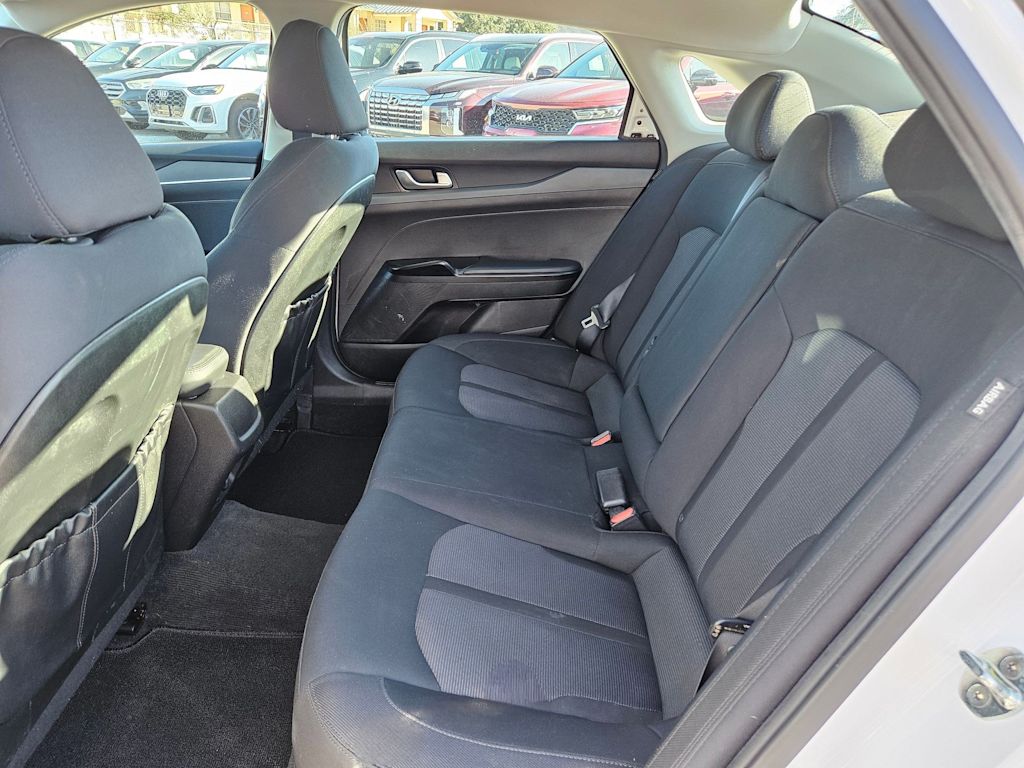 Thumbnail: 2023 Kia K5 - 11