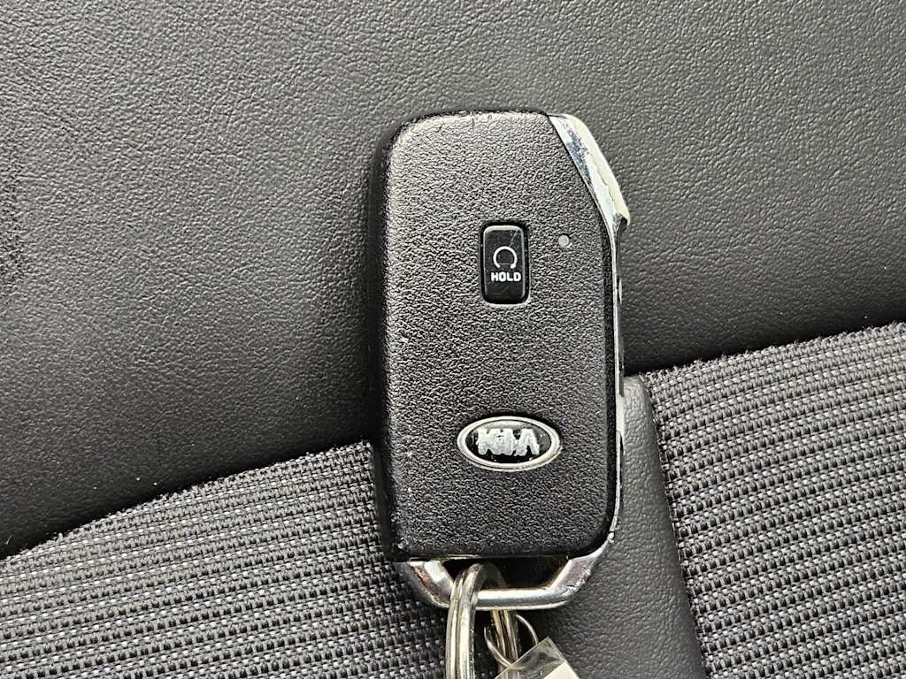 Thumbnail: 2021 Kia K5 - 34