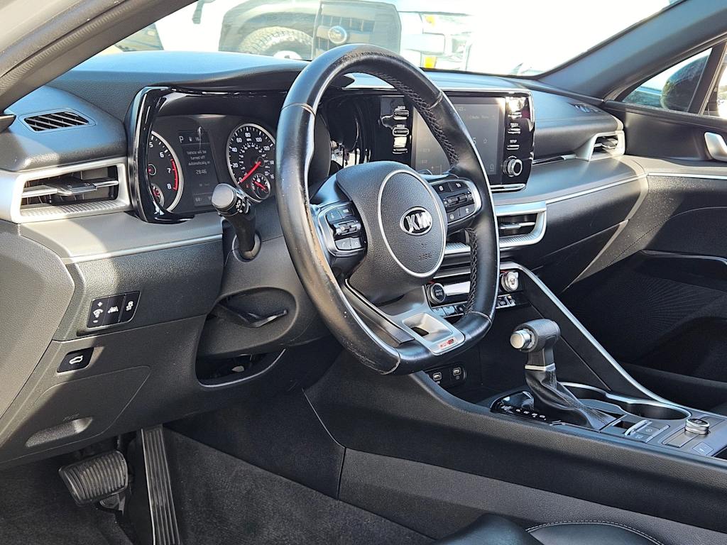 Thumbnail: 2021 Kia K5 - 2