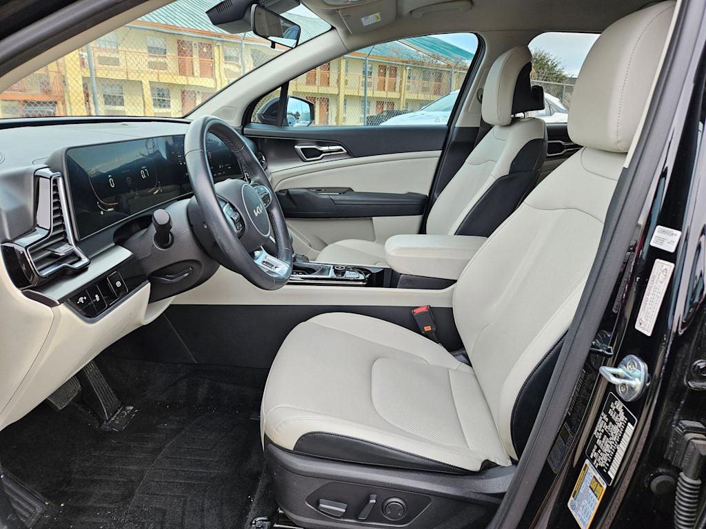 Thumbnail: 2023 Kia Sportage - 9