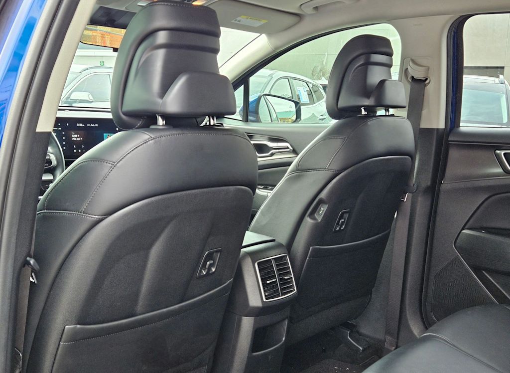 Thumbnail: 2024 Kia Sportage - 11