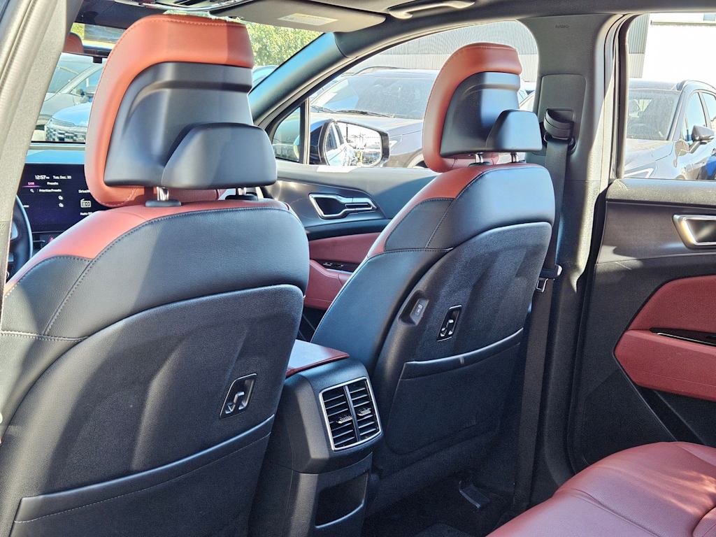 Thumbnail: 2025 Kia Sportage - 12