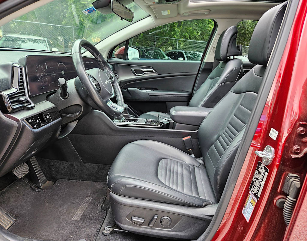 Thumbnail: 2023 Kia Sportage - 9