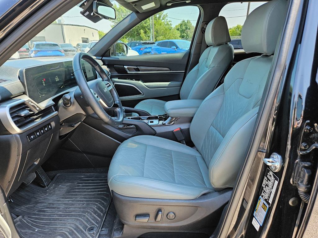 Thumbnail: 2023 Kia Telluride - 10