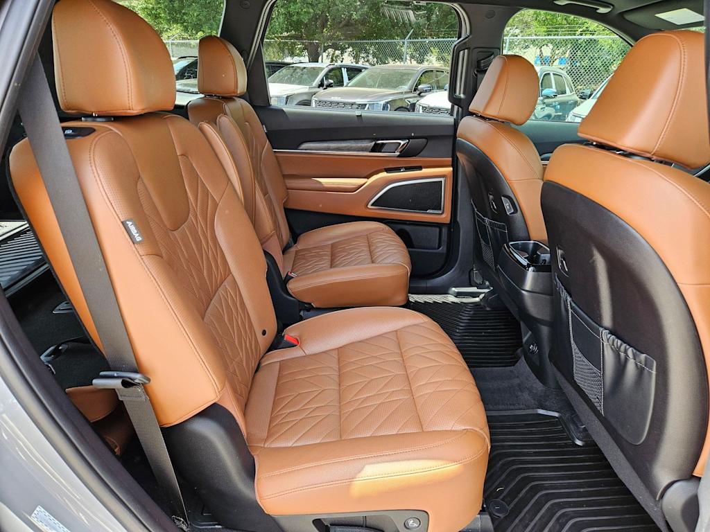 Thumbnail: 2025 Kia Telluride - 28