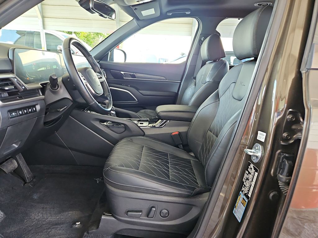 Thumbnail: 2023 Kia Telluride - 8